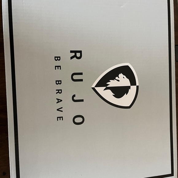 EUC RUJO Reno Boots - Picture 11 of 11